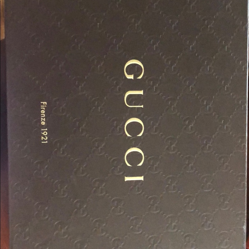 Gucci shoes BEST OFFER